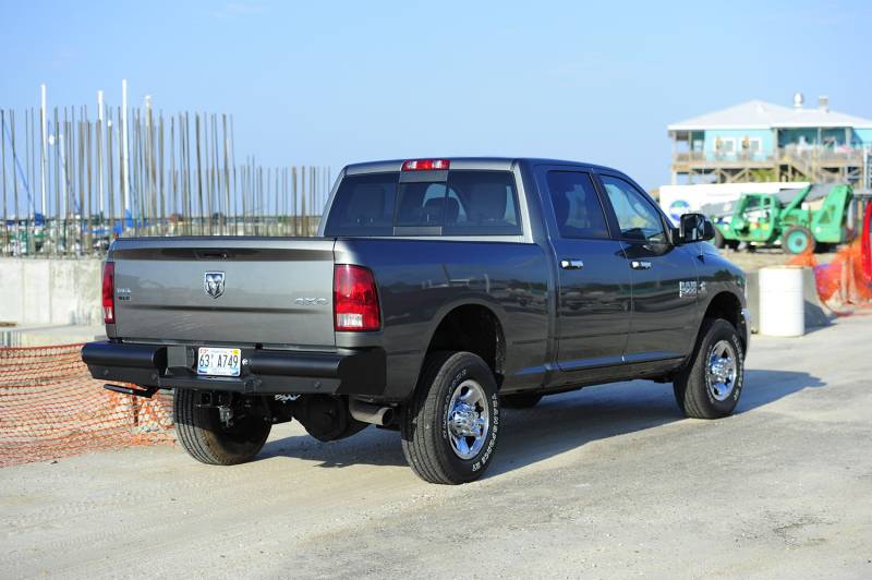 Fab Fours - Fab Fours Elite Rear Bumper DR94-U1650-1