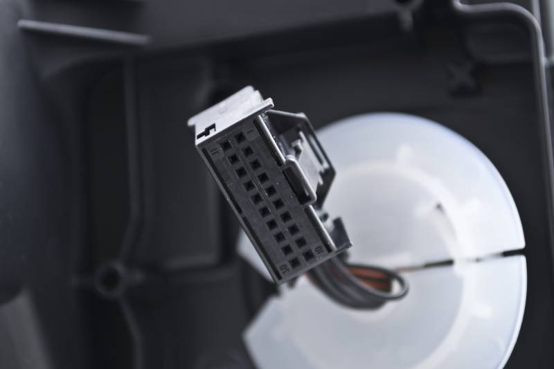 Hella - Hella Headlight Assembly 11151461