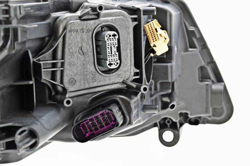 Hella - Hella Headlight Assembly 11937451