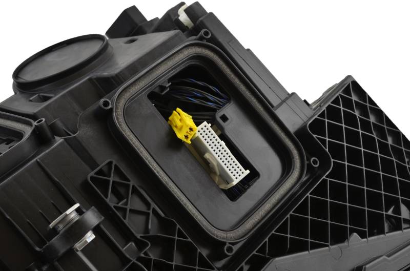 Hella - Hella Headlight Assembly 12076651