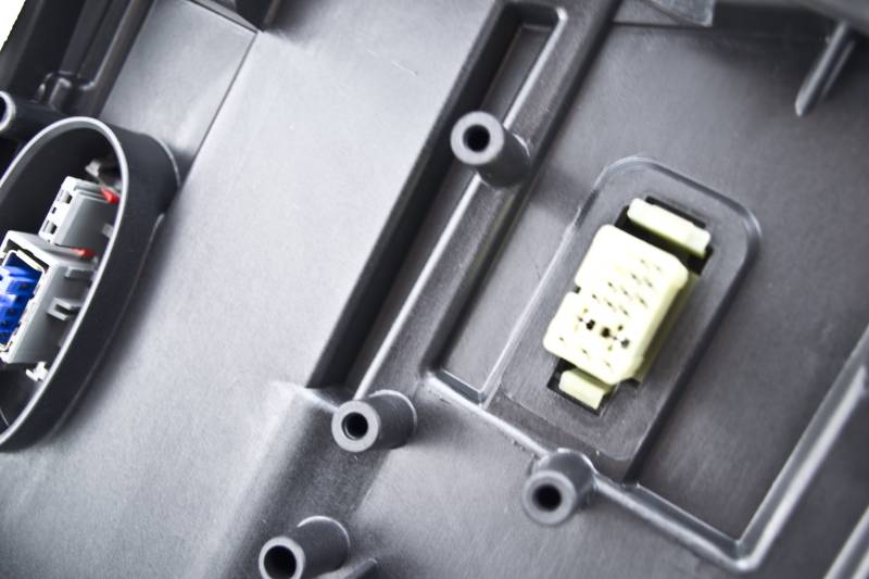 Hella - Hella Headlight Assembly 169009161