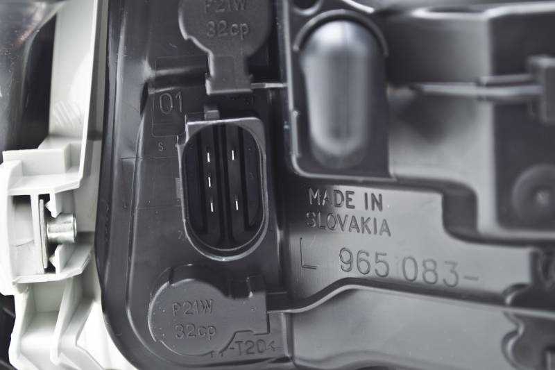 Hella - Hella Tail Lamp Assy 965037071