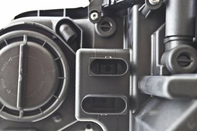 Hella - Hella Headlight Assembly 9260061 - Image 4