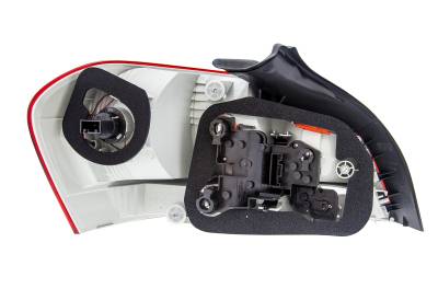 Hella - Hella TLMP RH BMW 1 SERIES 9615101 - Image 4