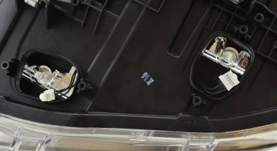 Hella - Hella Headlight Assembly 12102961 - Image 4