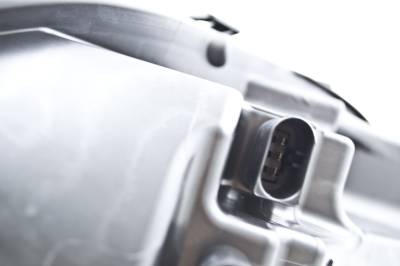 Hella - Hella Headlight Assembly 263037351 - Image 3