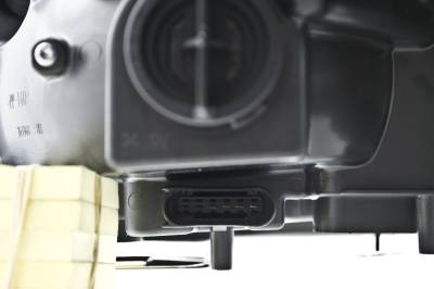 Hella - Hella Headlight Assembly 263400861 - Image 4