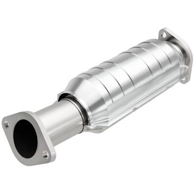 MagnaFlow  - MagnaFlow HM Grade Direct-Fit Catalytic Converter - 23010 - Image 2