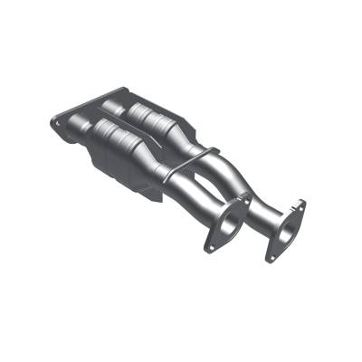 MagnaFlow  - MagnaFlow HM Grade Direct-Fit Catalytic Converter - 23310 - Image 2