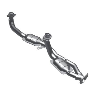 MagnaFlow  - MagnaFlow HM Grade Direct-Fit Catalytic Converter - 23542 - Image 2