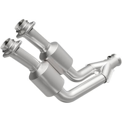 MagnaFlow  - MagnaFlow HM Grade Direct-Fit Catalytic Converter - 24226 - Image 2