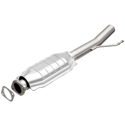 MagnaFlow  - MagnaFlow HM Grade Direct-Fit Catalytic Converter - 24467 - Image 2