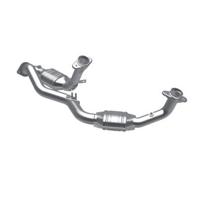 MagnaFlow  - MagnaFlow California Direct-Fit Catalytic Converter - 444033 - Image 2