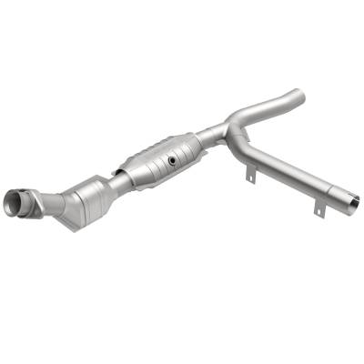 MagnaFlow  - MagnaFlow California Direct-Fit Catalytic Converter - 447146 - Image 2