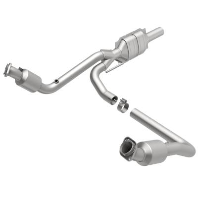 MagnaFlow  - MagnaFlow California Direct-Fit Catalytic Converter - 447233 - Image 2