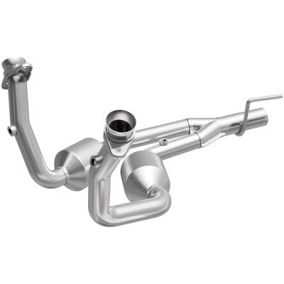 MagnaFlow  - MagnaFlow California Direct-Fit Catalytic Converter - 4551074 - Image 2