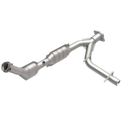 MagnaFlow  - MagnaFlow OEM Grade Direct-Fit Catalytic Converter - 49607 - Image 2
