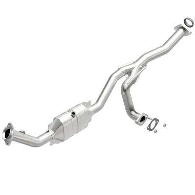 MagnaFlow  - MagnaFlow OEM Grade Direct-Fit Catalytic Converter - 49676 - Image 2