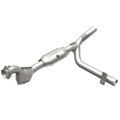 MagnaFlow  - MagnaFlow OEM Grade Direct-Fit Catalytic Converter - 51839 - Image 2
