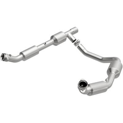 MagnaFlow  - MagnaFlow California Direct-Fit Catalytic Converter - 5481439 - Image 2