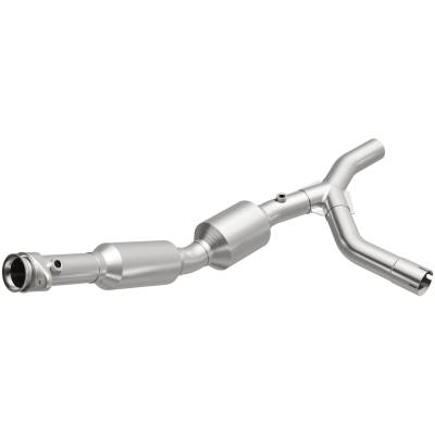 MagnaFlow  - MagnaFlow California Direct-Fit Catalytic Converter - 5582310 - Image 2