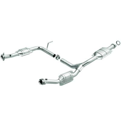 MagnaFlow  - MagnaFlow HM Grade Direct-Fit Catalytic Converter - 93372 - Image 2